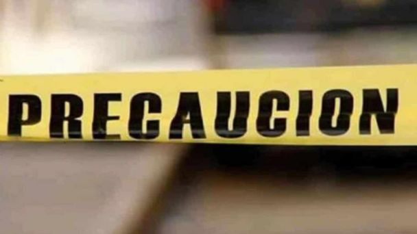 Muere niña al caer de columpio en plaza pública de Apodaca