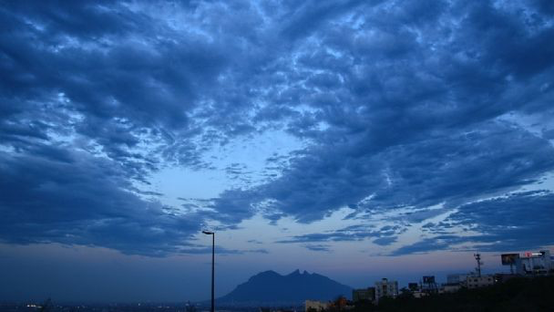 El clima en Monterrey hoy: Sábado muy frío y despejado
