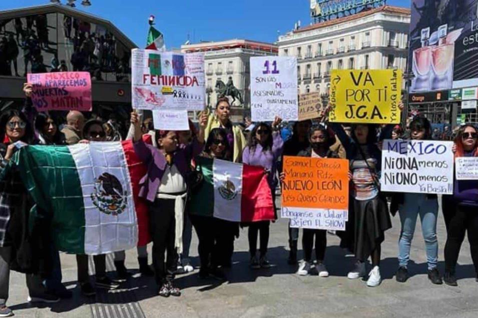 Protestan en España por el caso de Debanhi