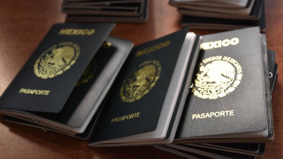 Prometen en mayo abatir rezago en trámites para pasaporte en NL