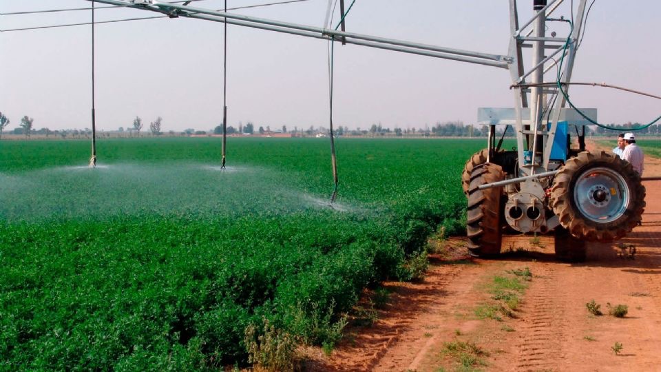 Nuevo León buscará intercambio de agua con sector agrícola