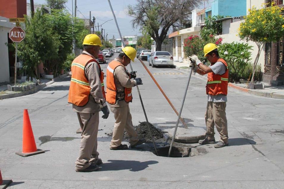 Realizan mantenimiento preventivo en drenaje de San Nicolás