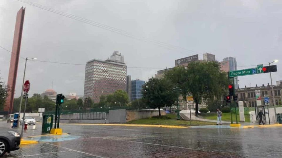Clima en Monterrey: Hoy máxima de 34°, anticipan lluvia en la noche
