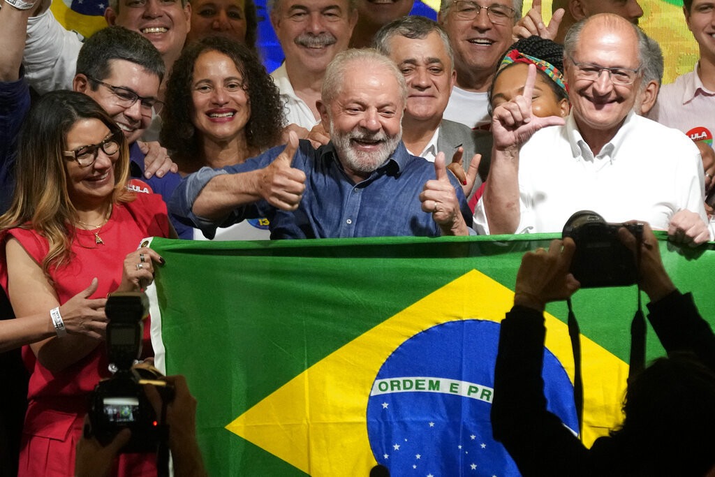 Obtiene Lula Da Silva la presidencia de Brasil
