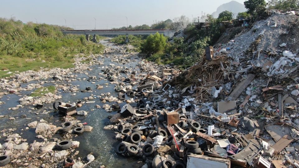 Limpiar el río Pesquería es una responsabilidad compartida: Activistas