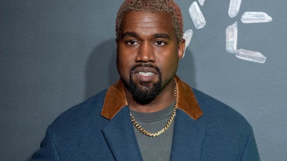 Kanye West adquirirá red social Parler