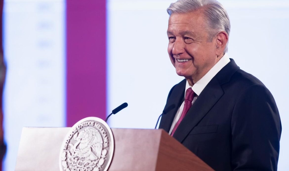 Asegura López Obrador que inflación bajo ‘un poquito’