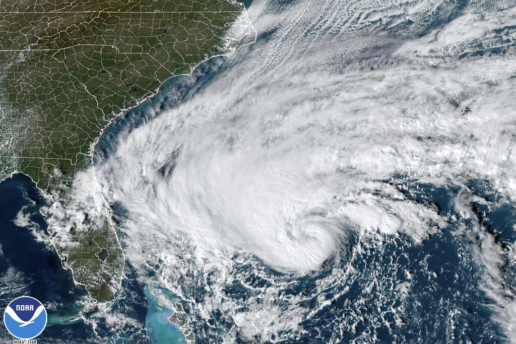 Tormenta tropical ‘Nicole’ se dirige hacia Bahamas y Florida