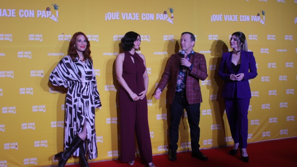 Presenta Rob Schneider su nueva película familiar en Monterrey
