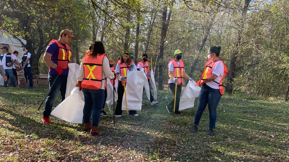Limpian ciudadanos el Río La Silla en jornada de recuperación ambiental