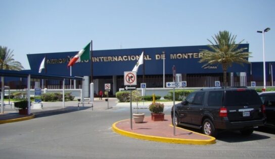 Ley ampara los altos precios de taxistas en el aeropuerto de Monterrey