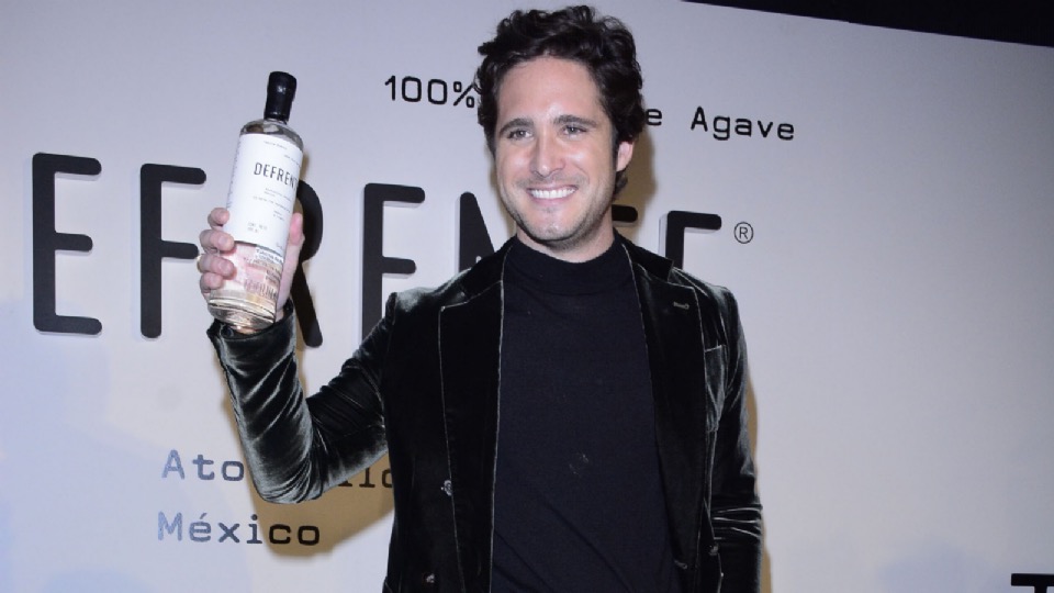 Diego Boneta lanza su propia marca de tequila