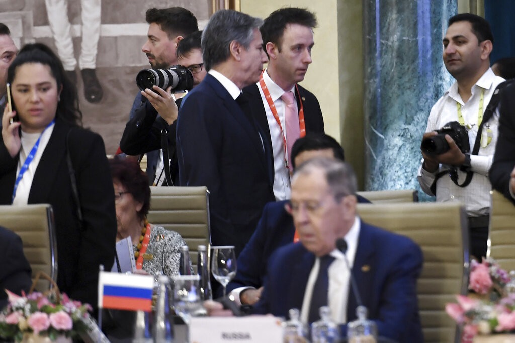 Mantienen Blinken y Lavrov breve reunión en cumbre del G20