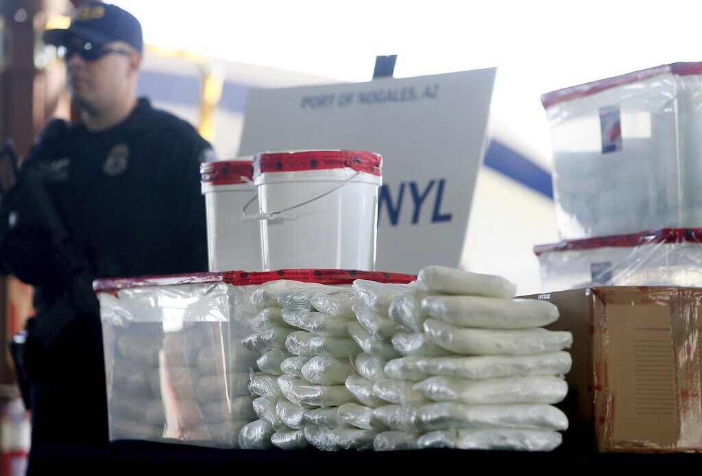 Decomisan casi una tonelada de metanfetamina en Mexicali