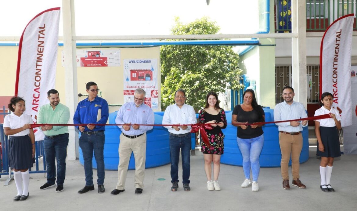 Inauguran programa ‘Escuelas de Lluvia’ en Escobedo