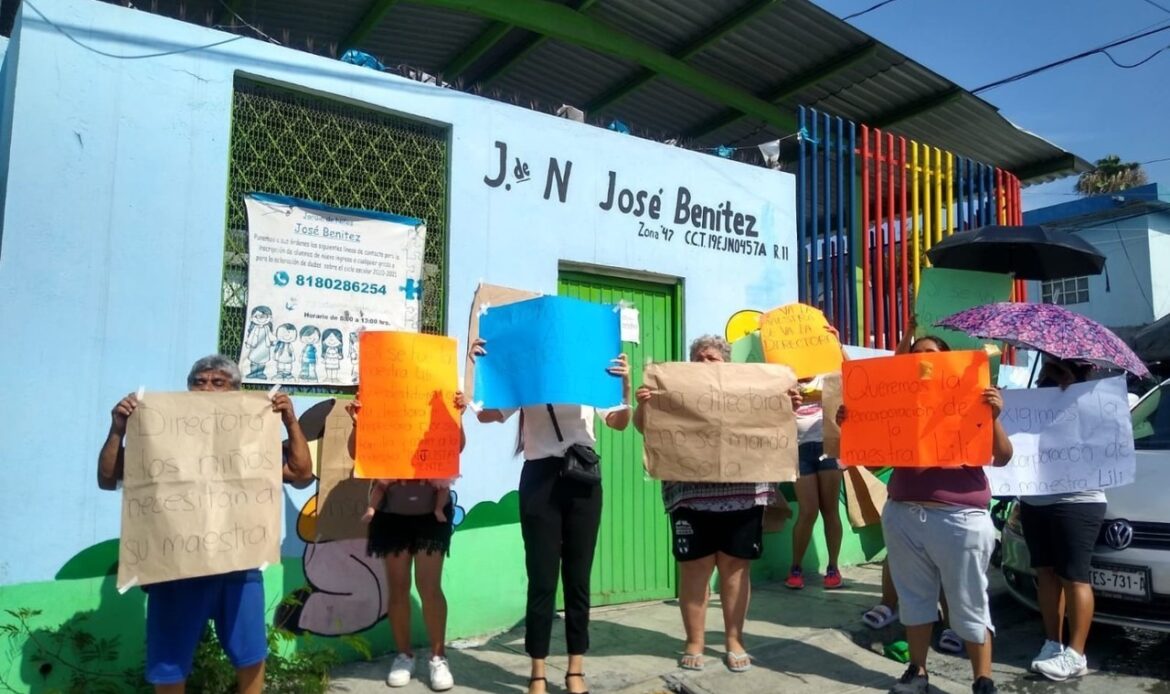 Protestan en Kínder ‘José Benítez’, en Monterrey