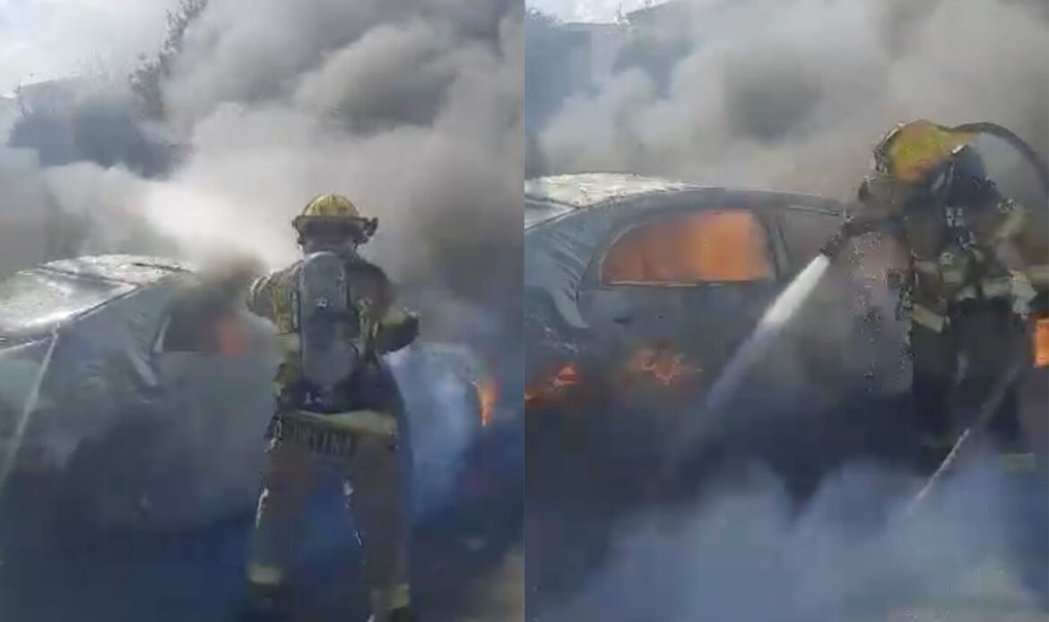 Incendio de automóvil causa pánico en Apodaca