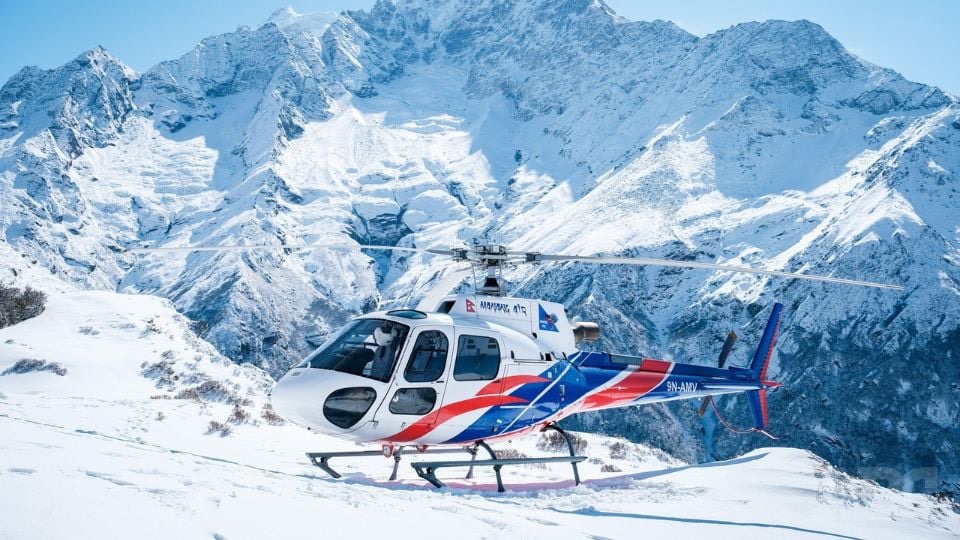 Muere familia mexicana en accidente de helicóptero cerca del Monte Everest