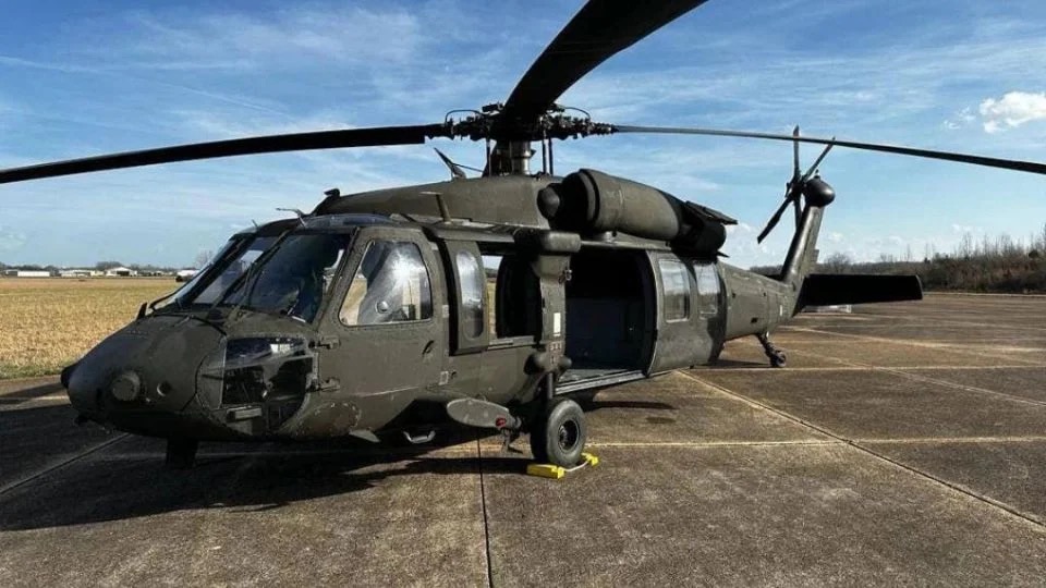 ¡Helicóptero Black Hawk de Fuerza Civil luce con nueva imagen!