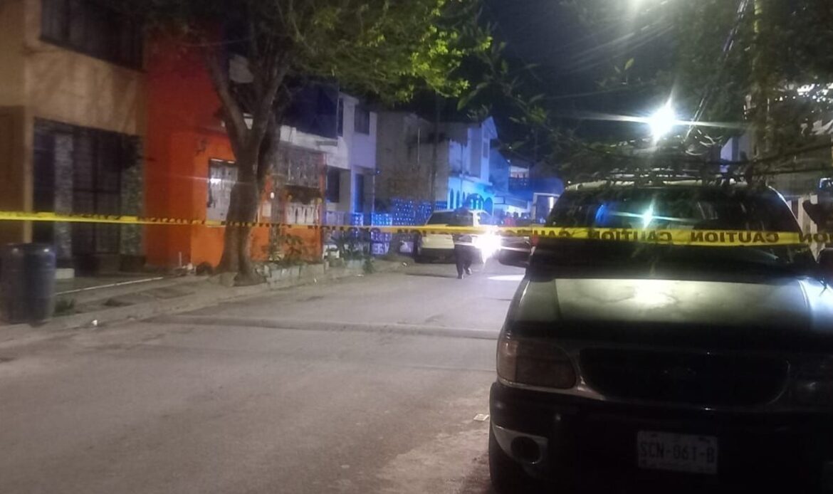 Atacan a balazos casa en Escobedo, hay una persona herida
