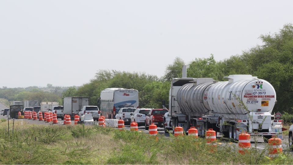 Sufren regios con 6 retenes en autopista a Reynosa