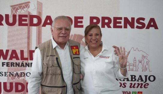 Van Waldo Fernández y Judith Díaz por becas para estudiantes