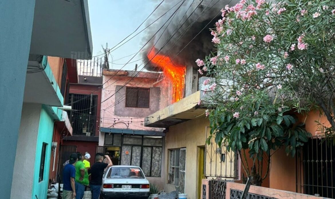 Incendio de vivienda conmociona a vecinos de Topo Chico