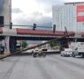 Cae poste y obstruye vialidad al sur de Monterrey